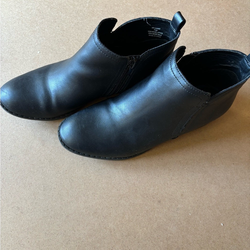 Black booties in good condition